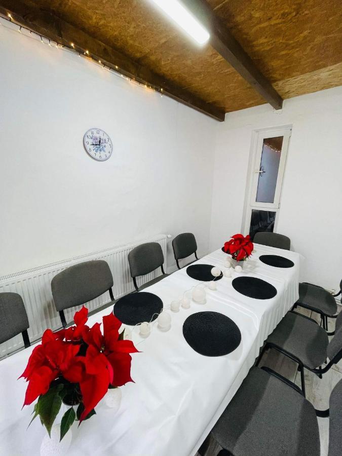 Casa De Sub Deal Densus Esterno foto